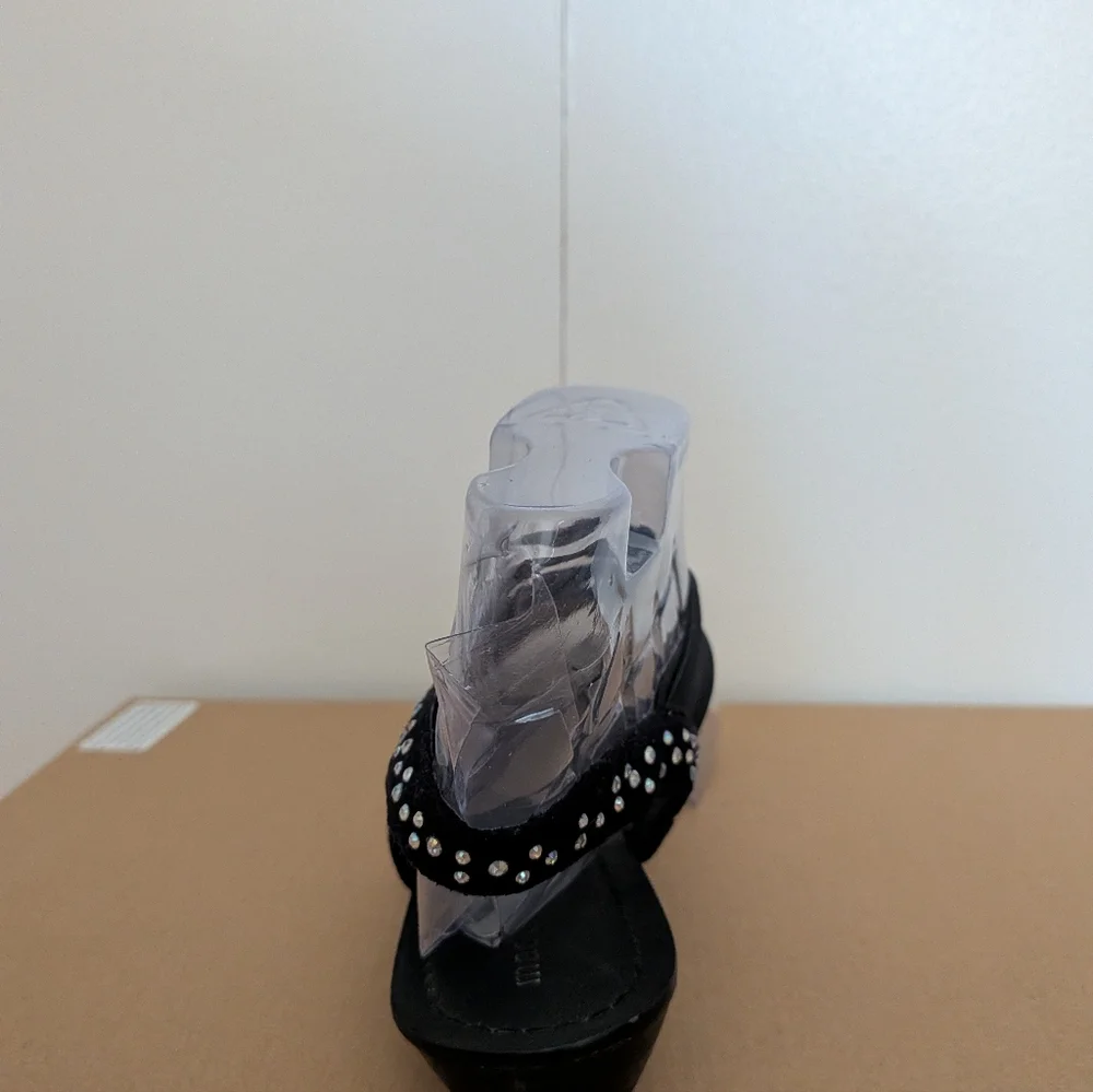 Madden Girl Black Sequin Sandals - Picture 3 of 11